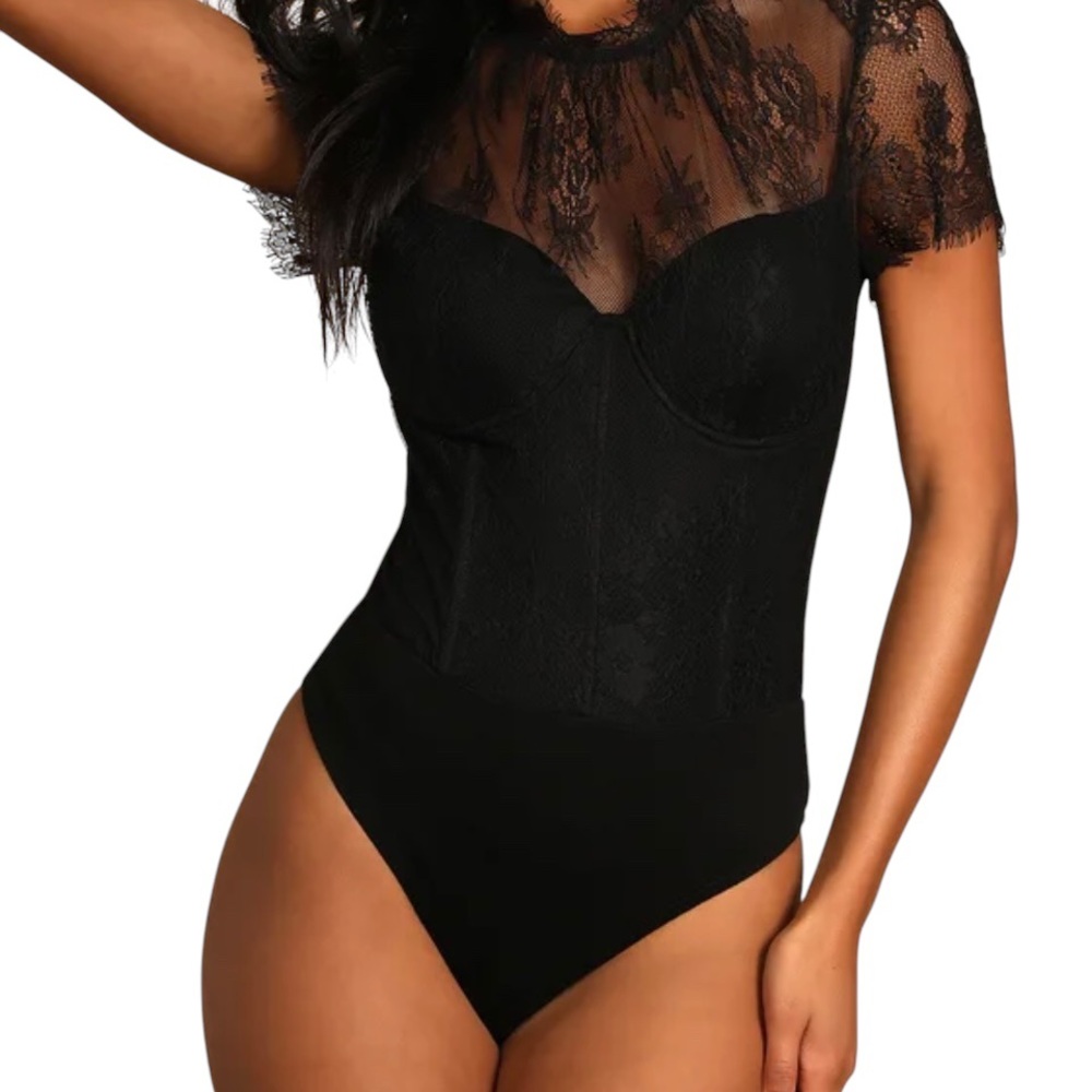 Lulus Black Alluring Charisma Black Lace Bustier Short Sleeve Bodysuit,Med,
NWT - Picture 1 of 11